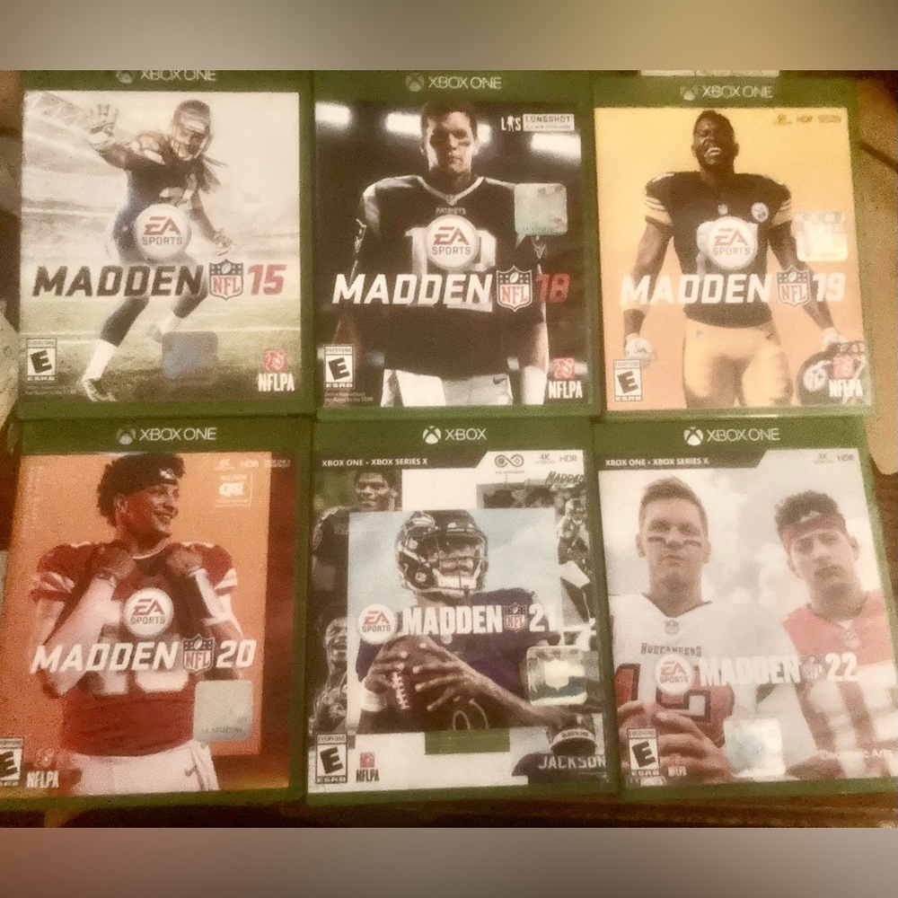Set of 6 Madden NFL Football Games (15, 18-22) for the XBox/Xbox One